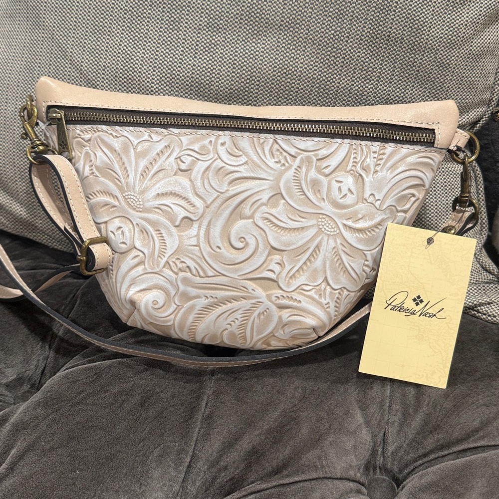 Patricia Nash Sling bag In Tooled Leather